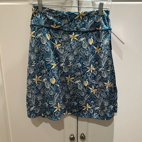 BNWT Willet Skort - Picture 1 of 6
